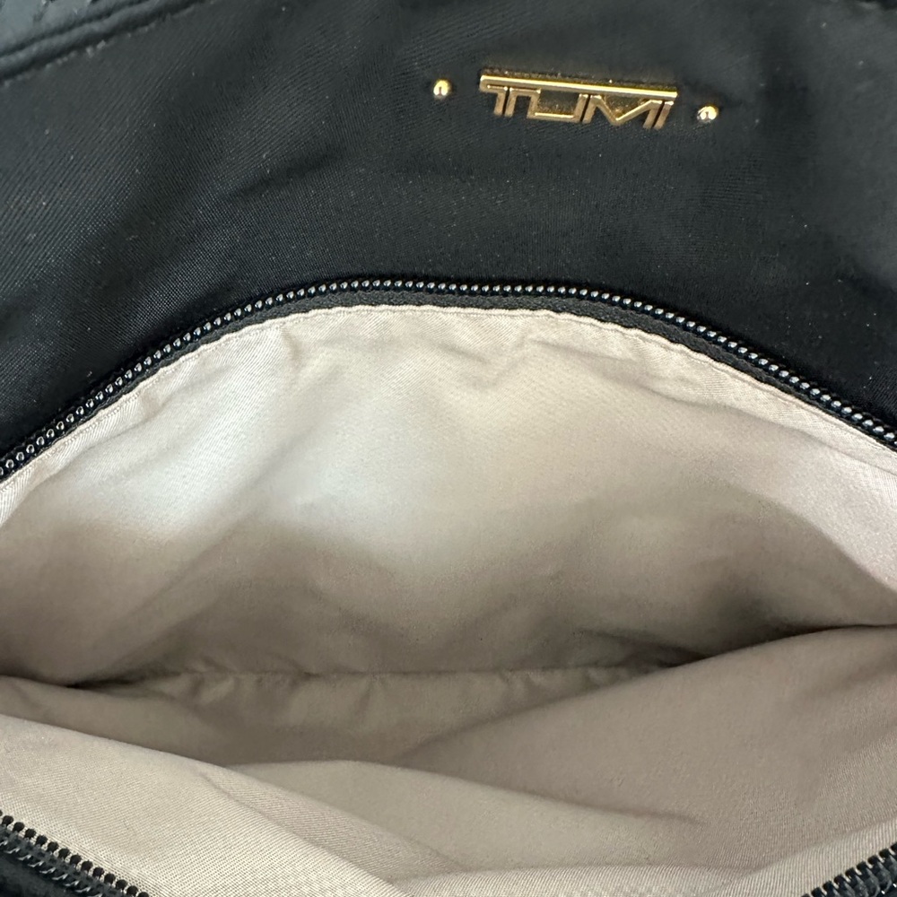 New TUMI Black and Gold Crossbody Bag - Picture 4 of 9
